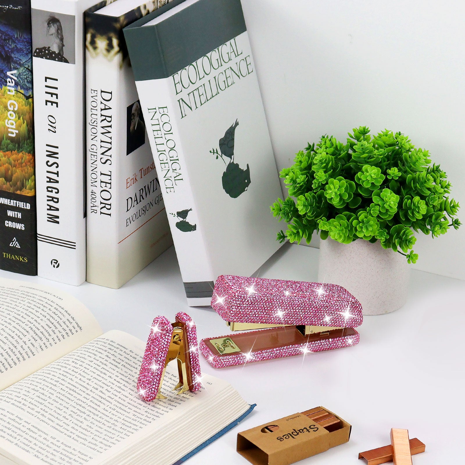 Glitter Gold Stapler Remover