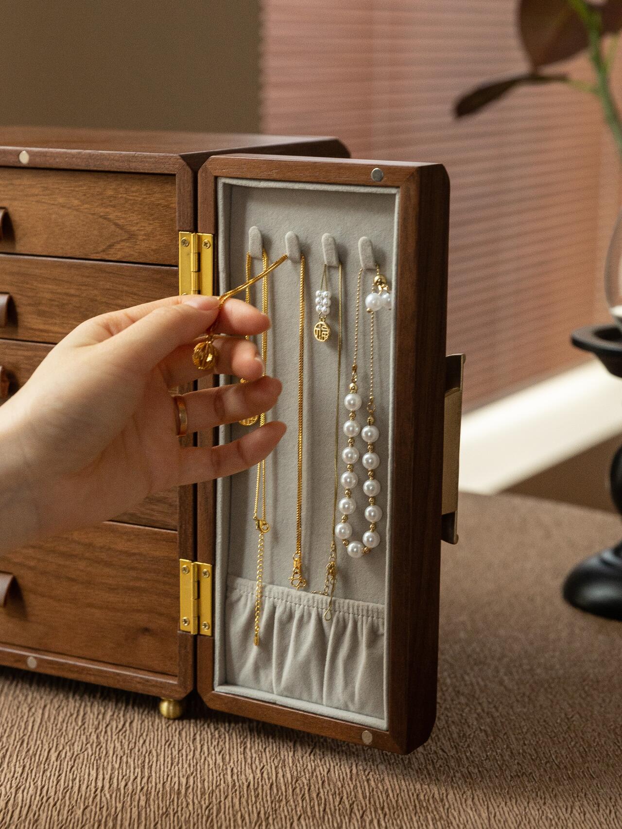 necklace earring box