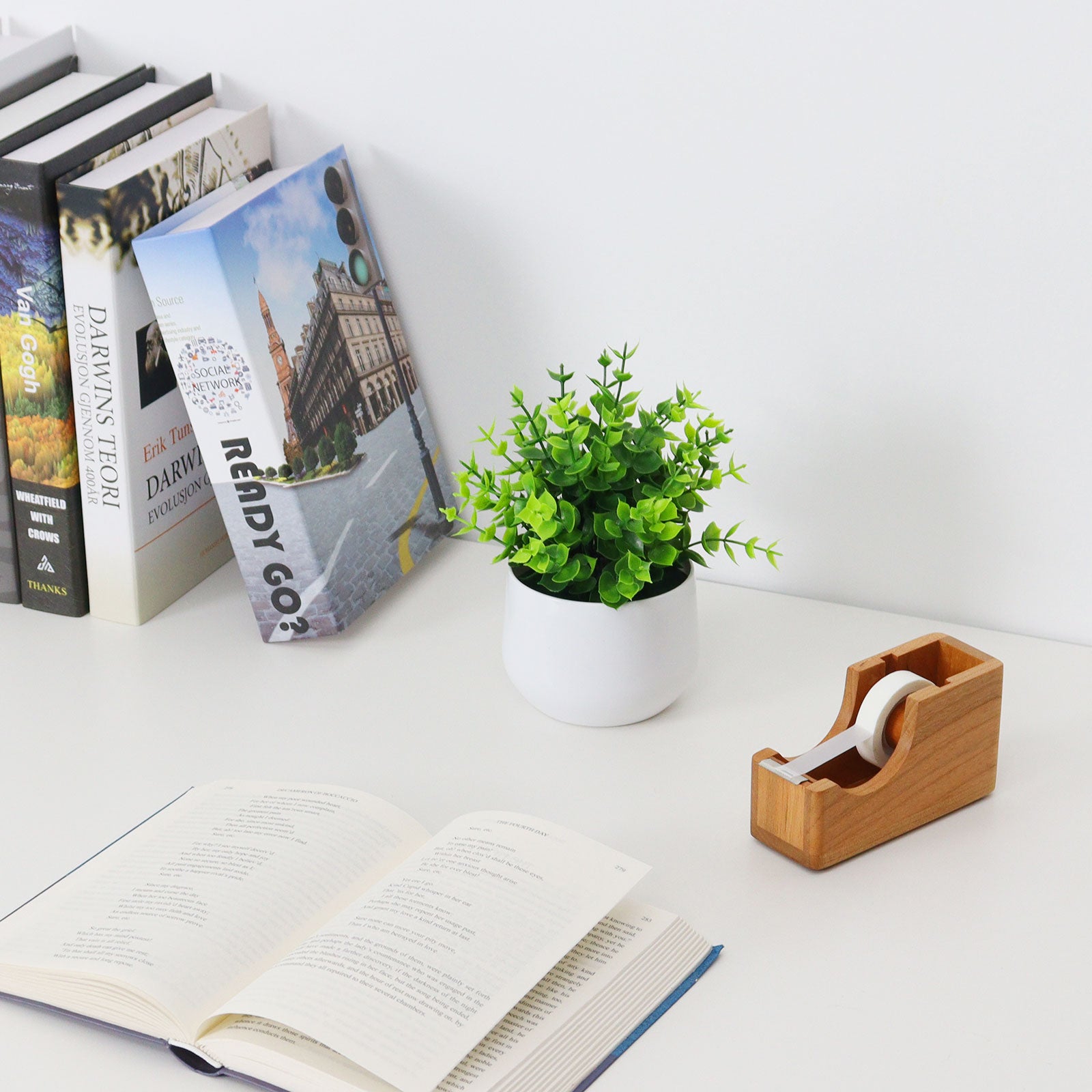 desk tape dispenser