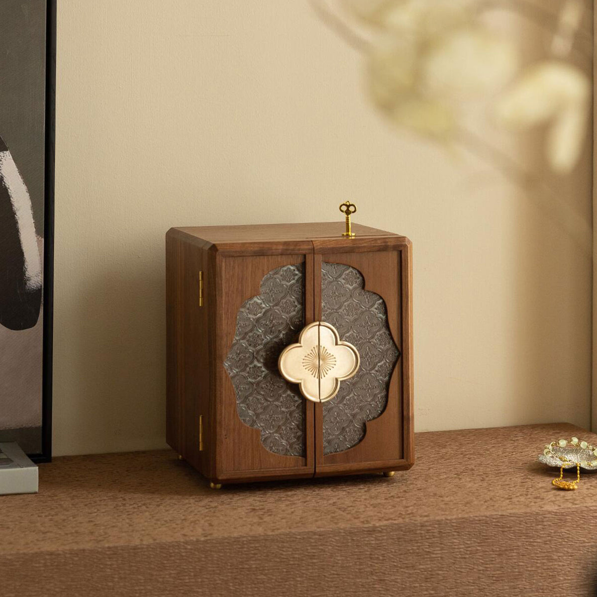 wood jewelry organizer