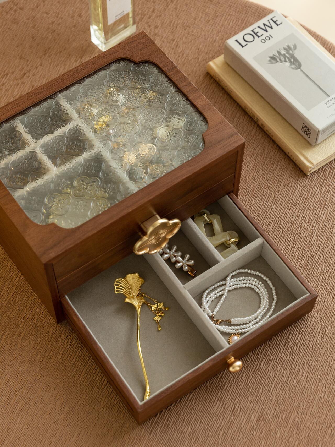 wooden jewelry case