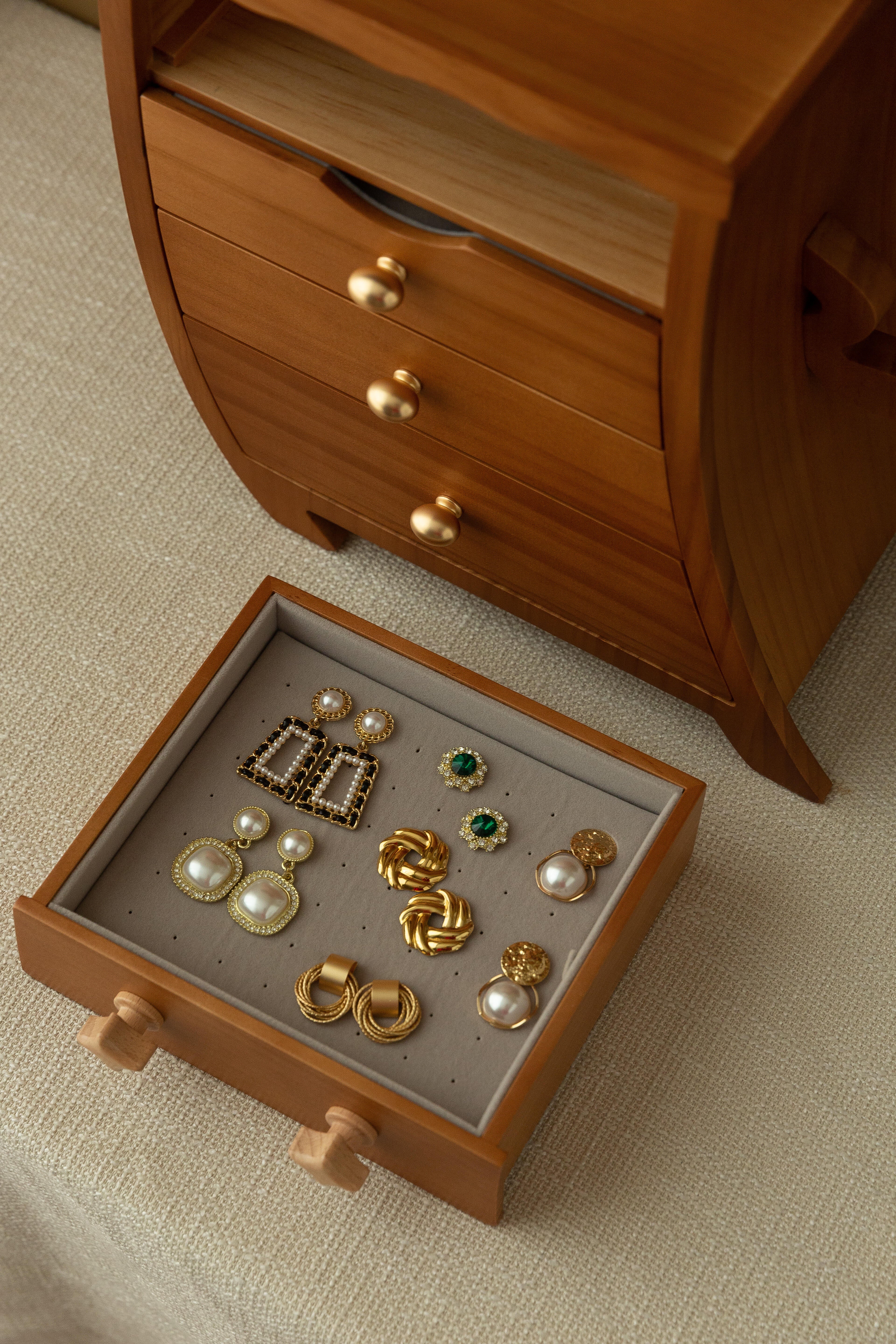fun jewelry organizer